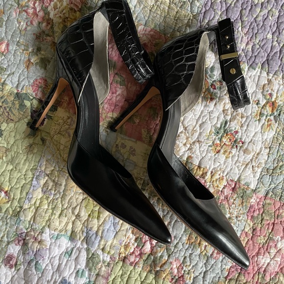 Rachel Roy textured heels - Picture 2 of 8